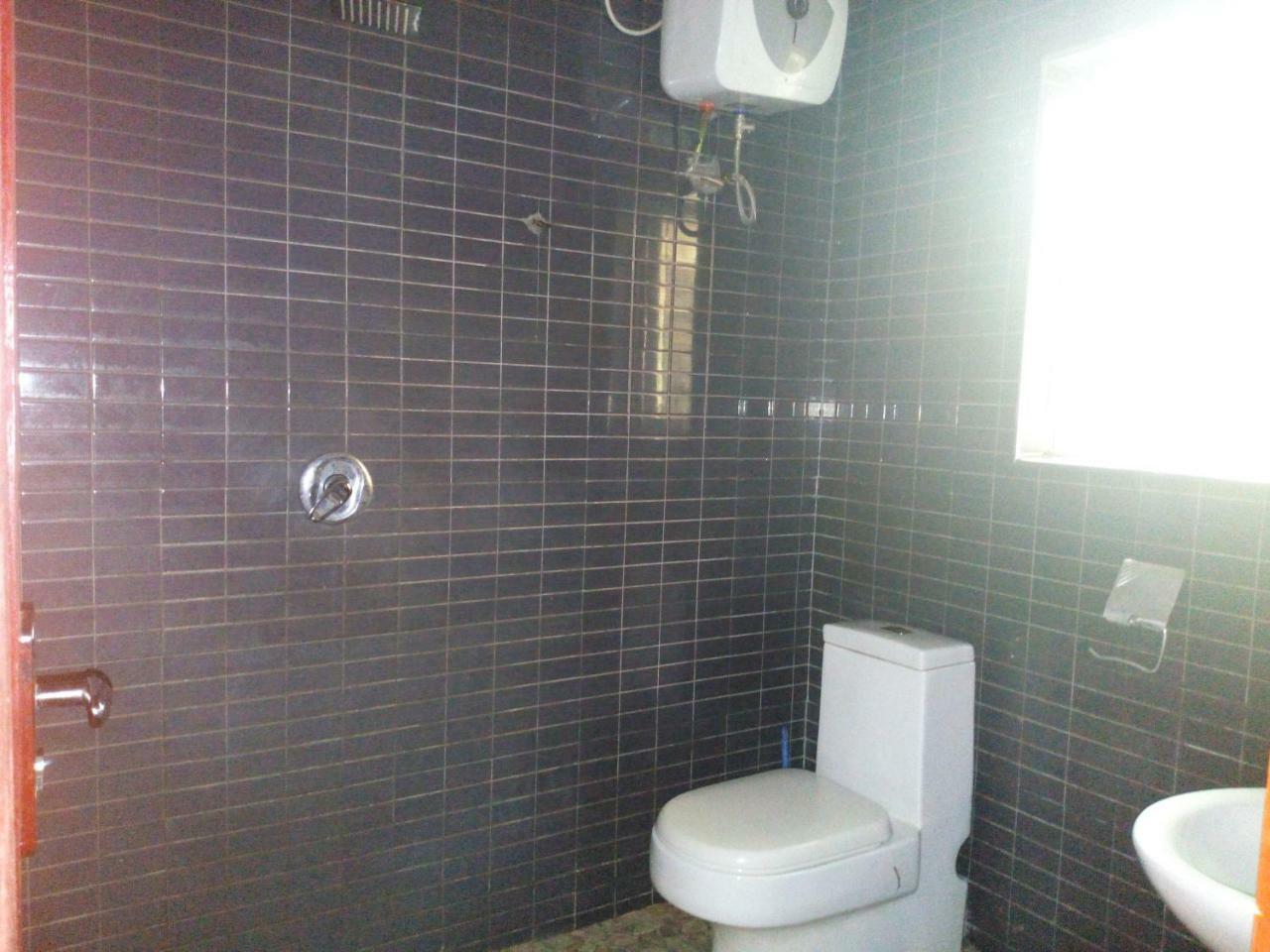 Festac Town Flamingo Hotel מראה חיצוני תמונה